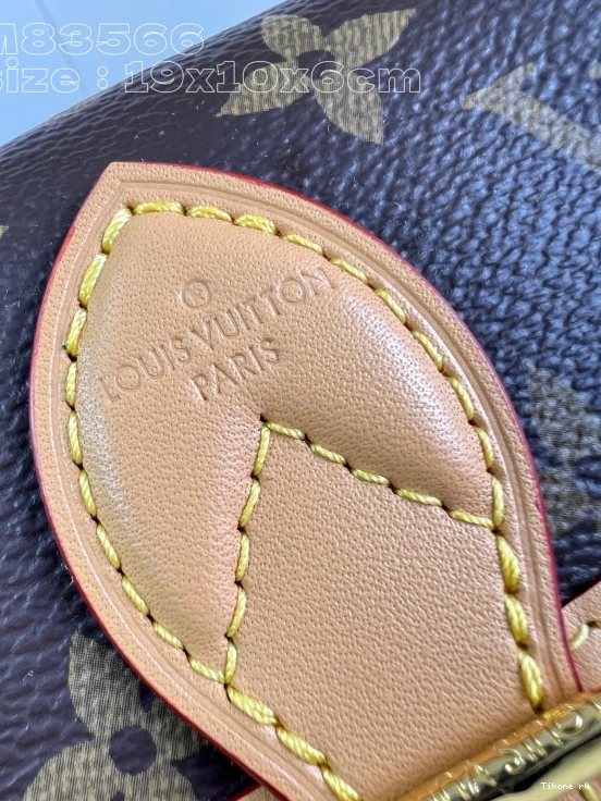 Cheap Nano VUITTON CM LOUIS Diane-19*10.5*6 0729